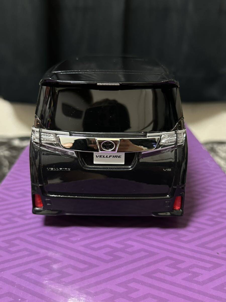 1/18 Kyosho Toyota Vellfire 