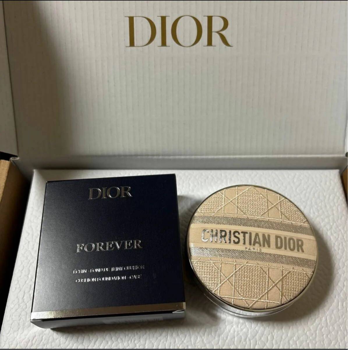  Dior s gold four eva- cushion case beige ( limited amount goods )