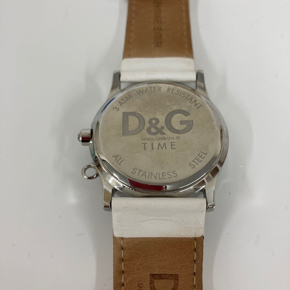 ● D&G DOLCE&GABBANA 3 ATM WATER RESISTANT オールステンレス 本革 腕時計 ホワイト 白 ラインストーン レディースの画像6