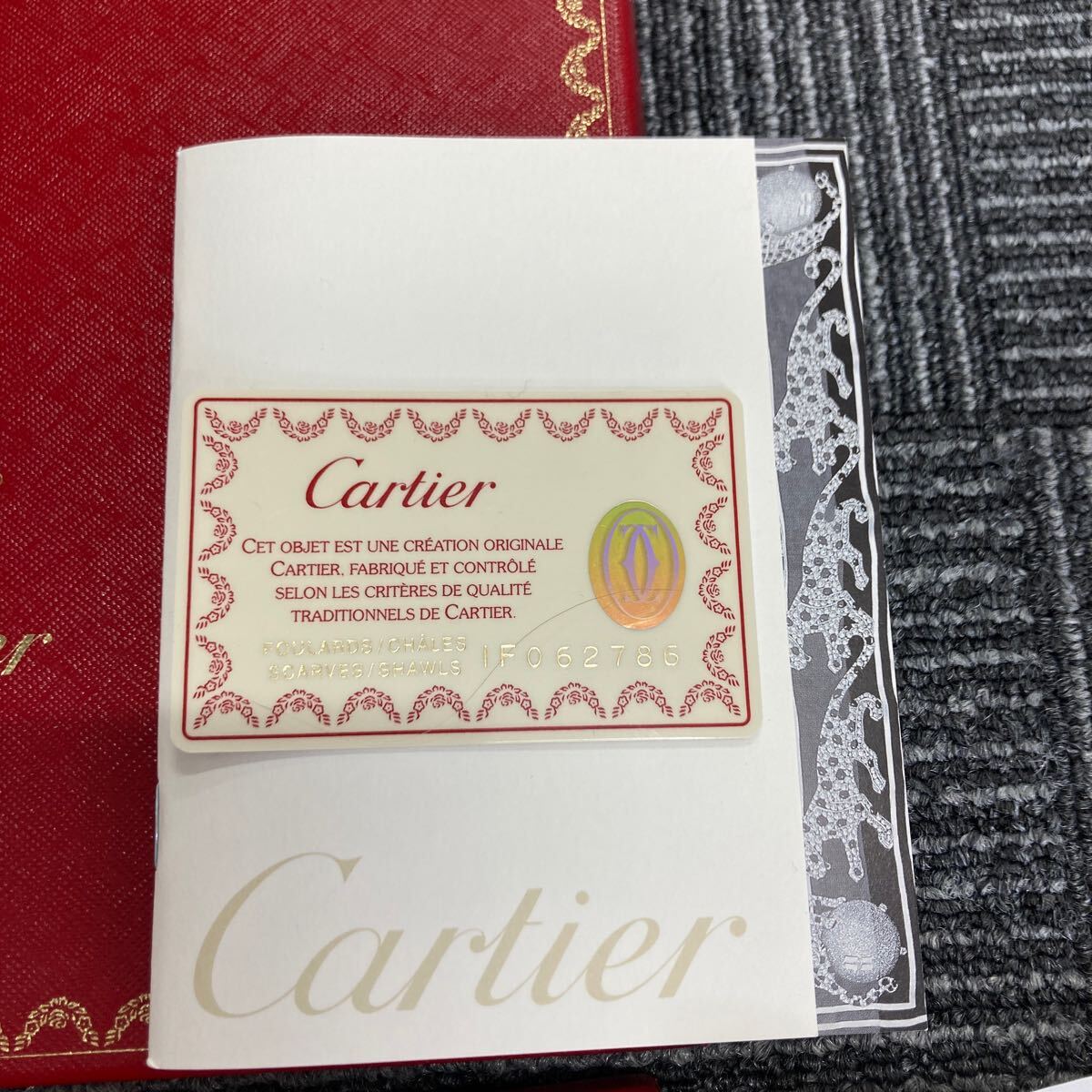 ＃ Cartier カルティエ 大判スカーフ スカーフ ストール シルク シルク100% 花柄 薔薇 バラ ローズ ピンク_画像5