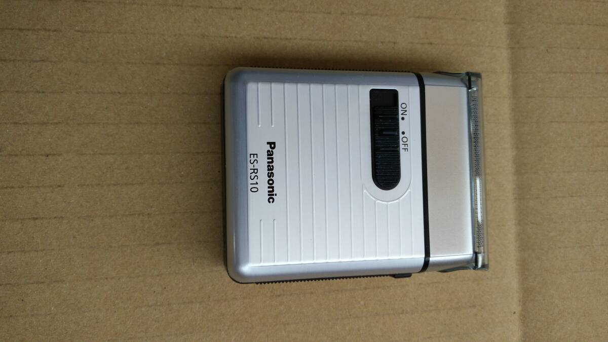 メンズシェーバー　Panasonic ES-RS10 乾電池 中古品_画像3