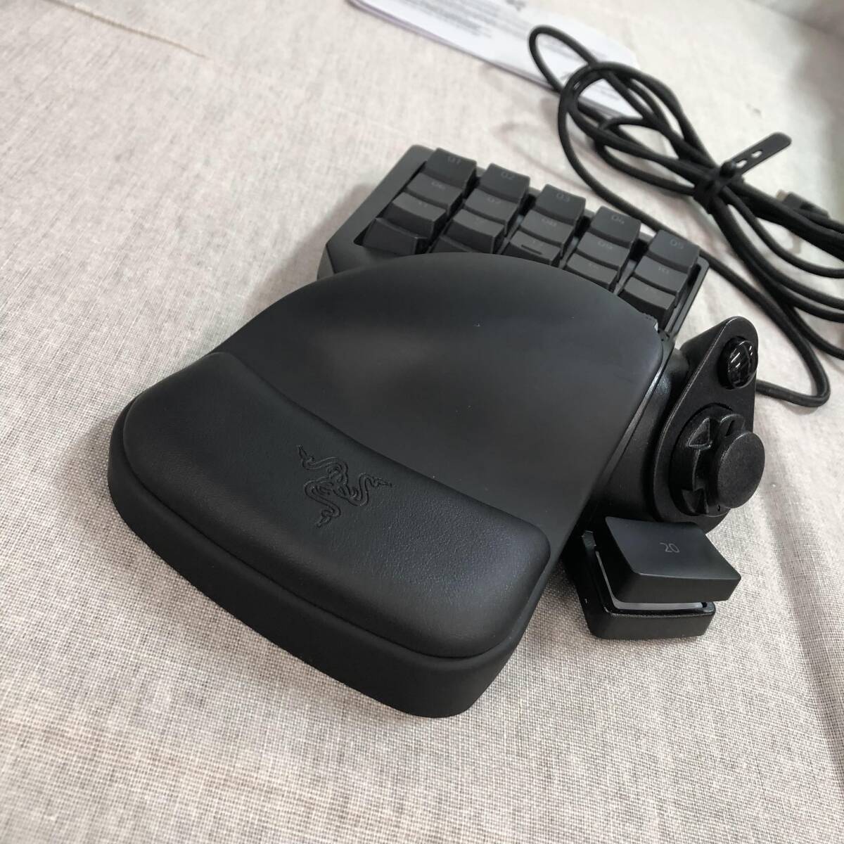 ジャンク品 Razer Tartarus V2 左手デバイス 左手キーボード RZ07-02270100-R3M1の画像6