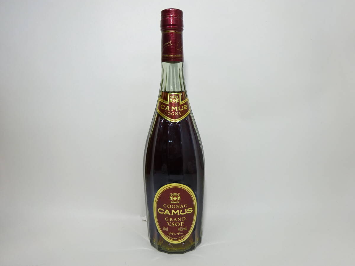 京都6★ 未開栓 CAMUS COGNAC カミュ コニャック GRAND V.S.O.P. 700ml 40％ ブランデー 元箱_画像2