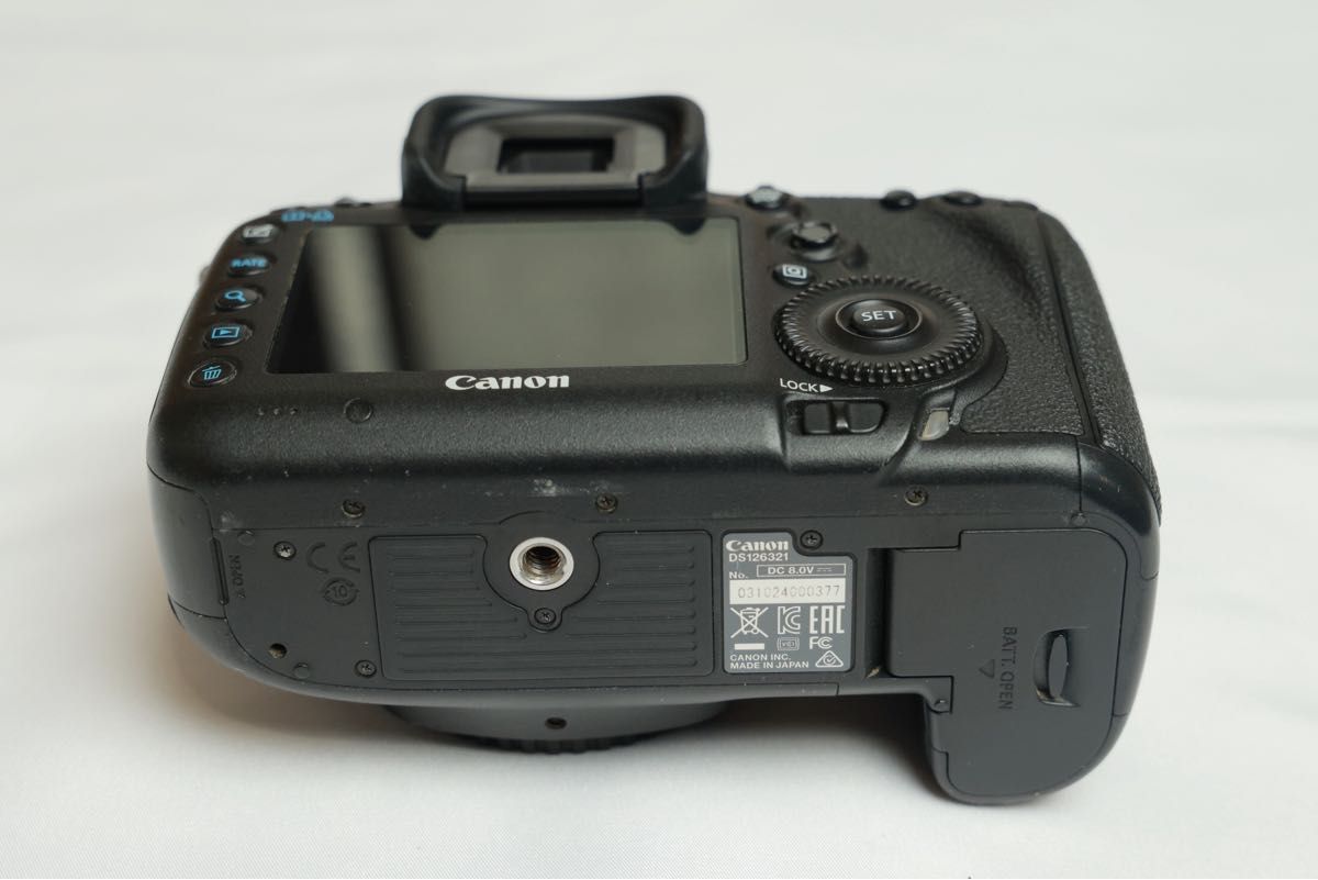 Canon キヤノン EOS 5D Mark III バッテリーグリップ付
