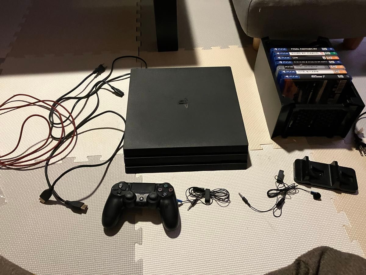 PS4 PRO CUH-7200 元箱有 おまけ付 - 家庭用ゲーム本体 PS4 PRO CUH-7200 元箱有 おまけ付 - 家庭用ゲーム本体