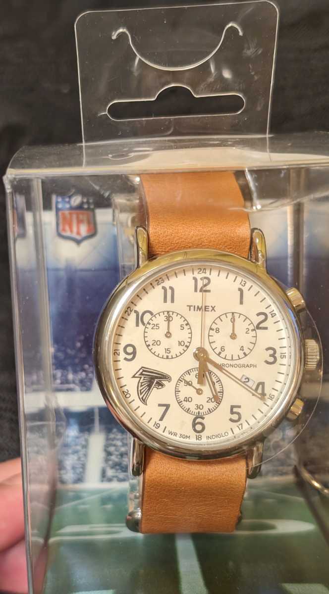 TIMEX Weekender Chrono 40mm Tribute Collection NFL Atlanta Falcons クロノグラフ QZの画像10