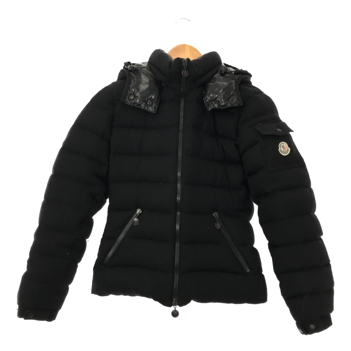 ◆中古品◆MONCLER モンクレール ダウン レディース サイズ0 ブラック フード取り外し可能 アウター Q51047NSD_画像1