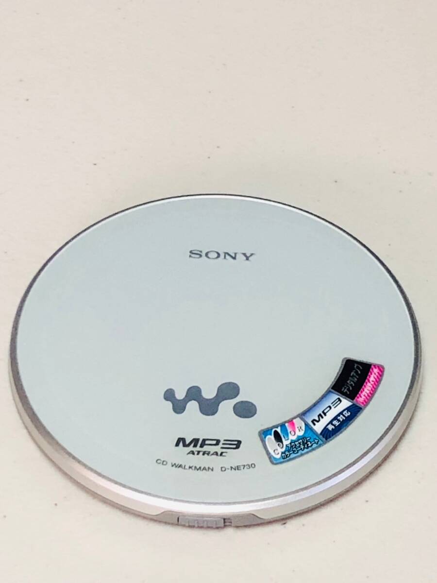 846A ジャンク品 SONY ソニー WALKMAN CDウォークマン D-NE730 MP3対応の画像2