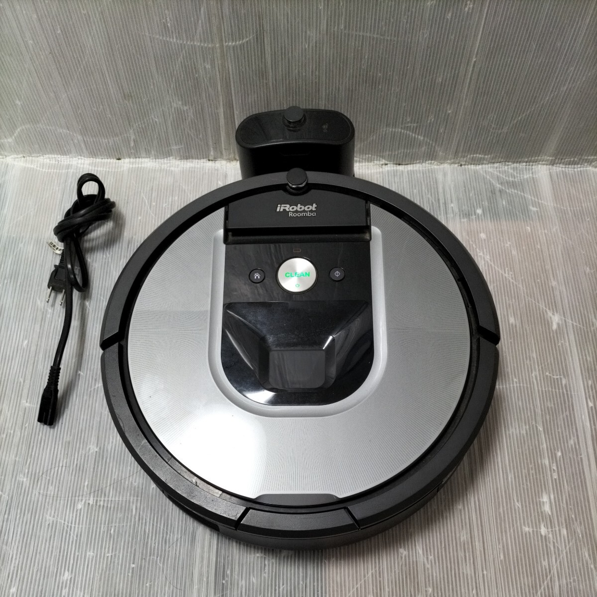 iRobot Roomba 960ロボット掃除機_画像1