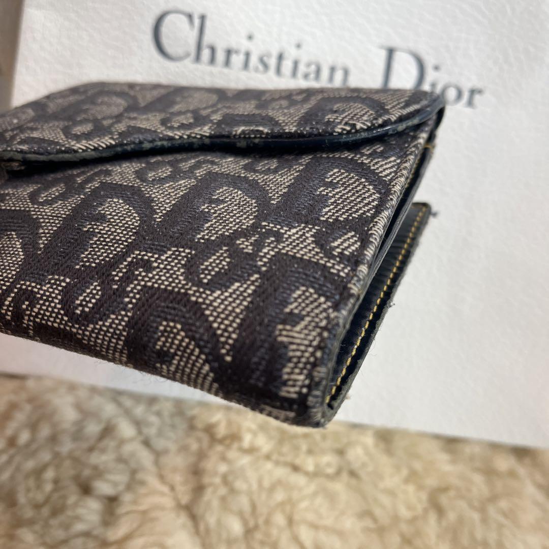 Christian Dior Toro ta- pattern W hook compact purse 