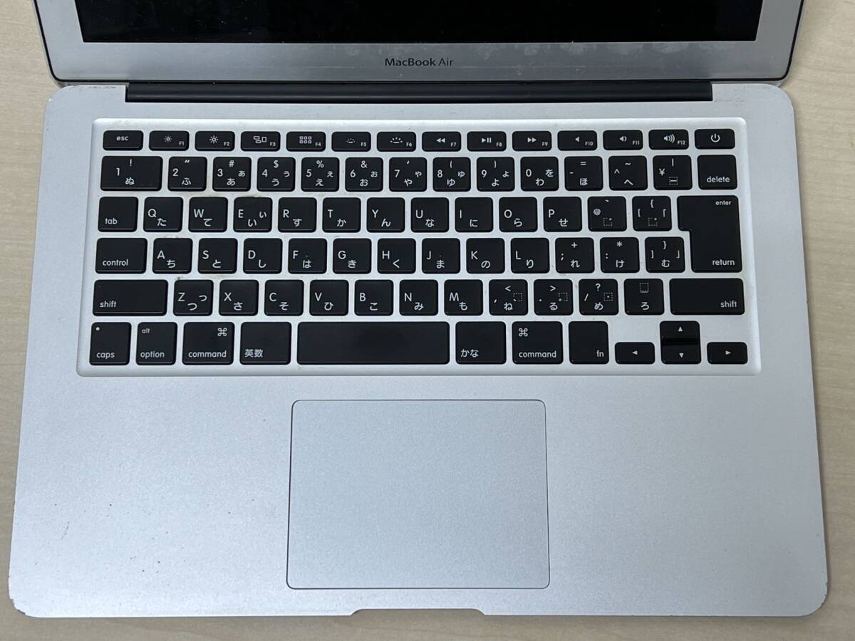 ジャンク品 MacBook Air 13インチ 2017 A1466 起動OKの画像3