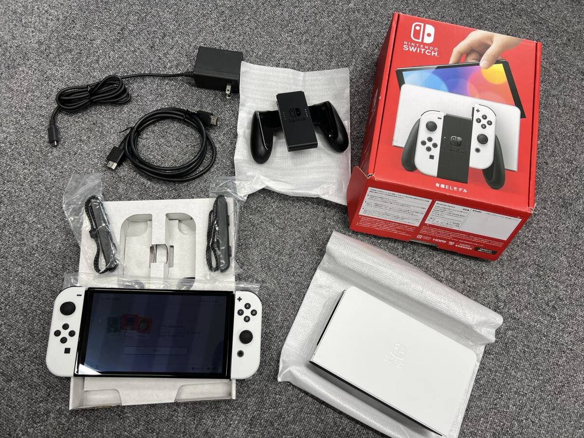 美品 ニンテンドースイッチ Nintendo Switch 有機ELモデル ホワイト HEG-S-KAAAA 動作確認済 の画像2