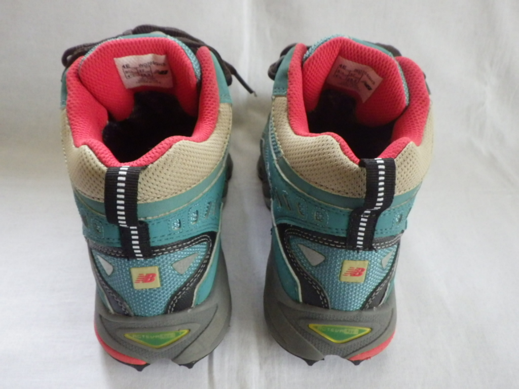  beautiful goods! New balance. trekking shoes 703 Gore-Tex lining . color ... feeling 