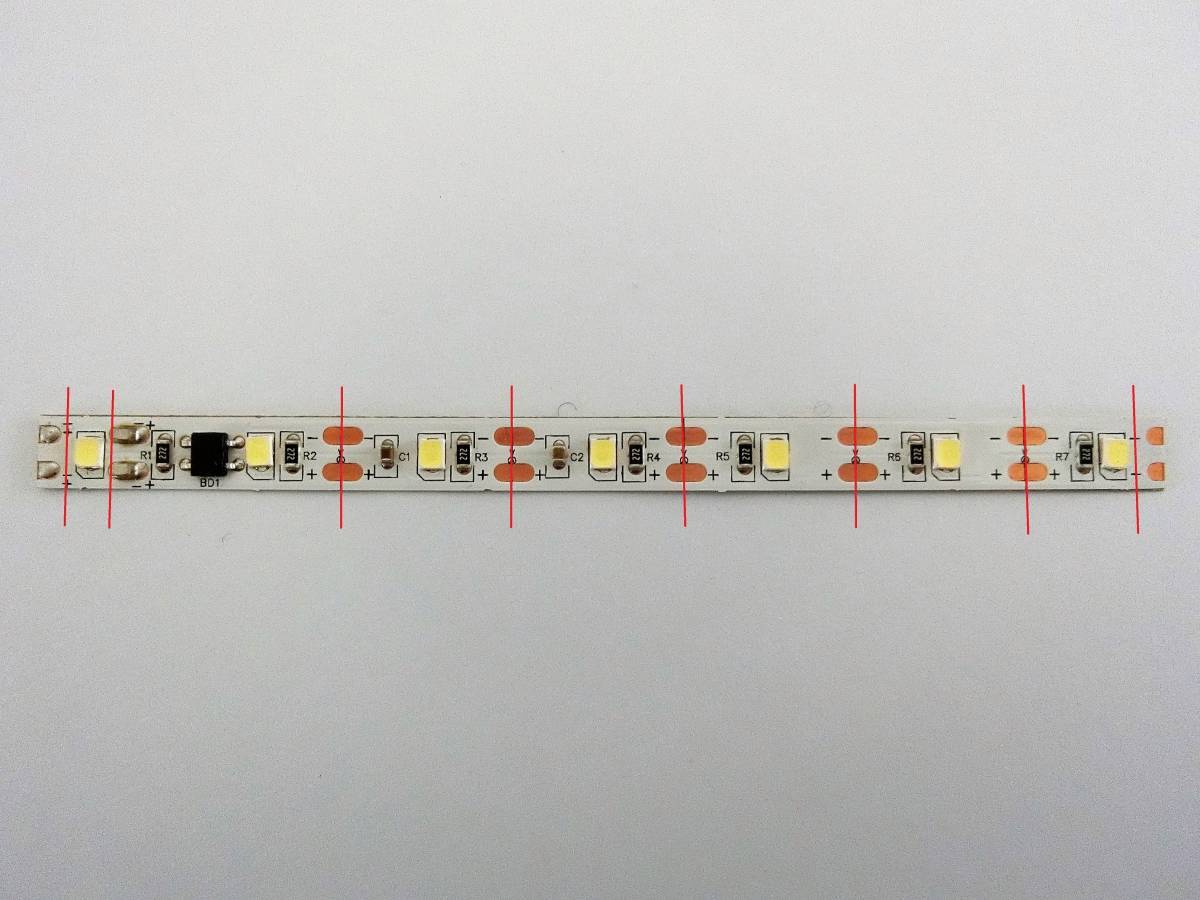 グランライトⅡ-R(ハンダ付不要/簡単取付)室内灯T用(ナチュラルホワイト色)6両入り_赤線がカット可能位置。