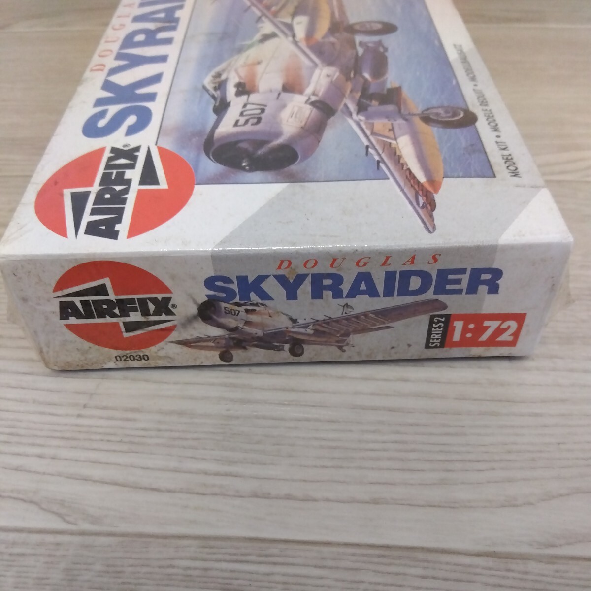 【F687】【未開封】 AIRFIX エアフィックス 1/72 SKYRAIDER DOUGLAS プラモデル_画像3