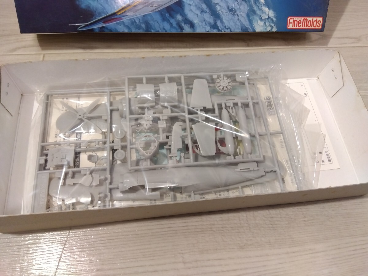 【F611】【未組立】 Fine Molds ファインモールド 1/72 海軍艦上戦闘機 烈風一一型 プラモデルの画像5