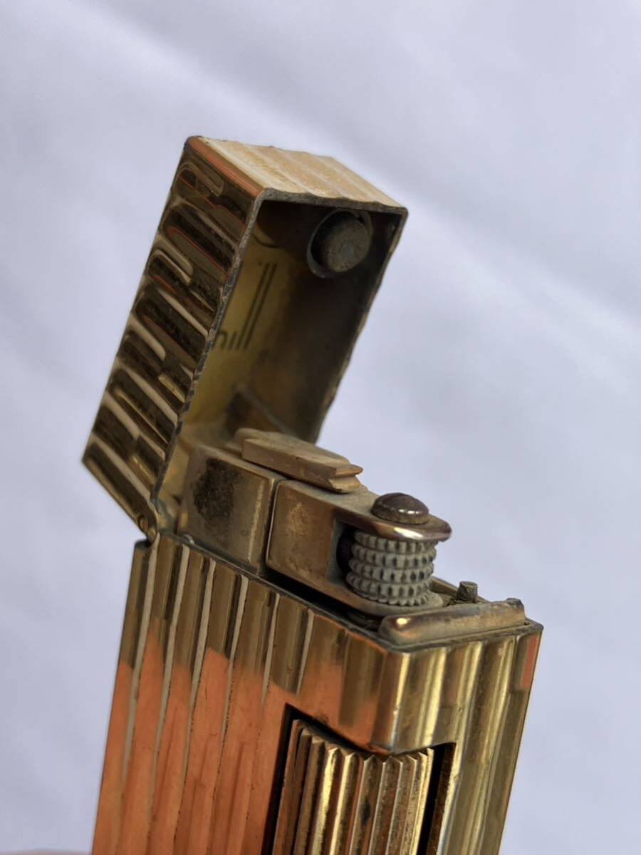 【遺品整理】 1円〜dunhill ダンヒル ゴールドカラー 火花確認 ゴールド ガスライター 喫煙具 喫煙グッズ ローラー ローラー式 ライターの画像7