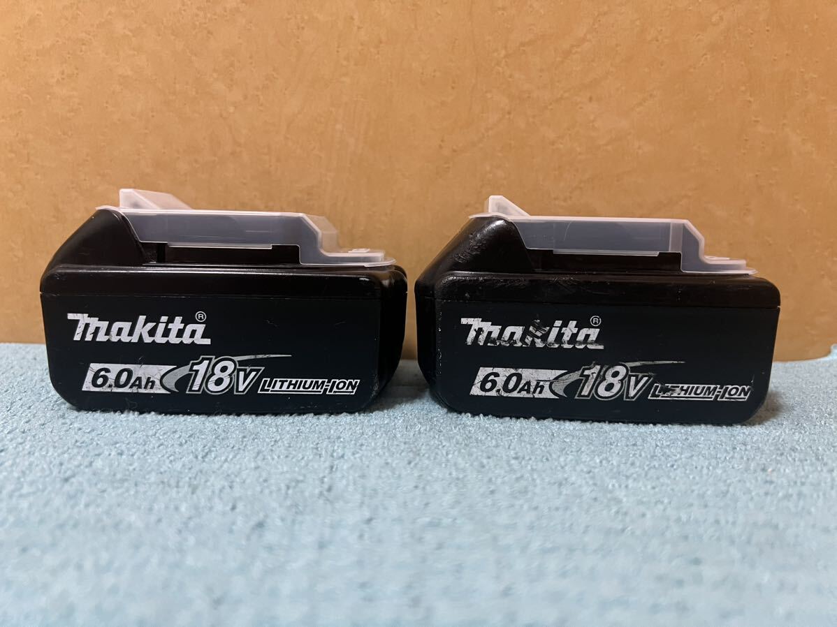 マキタ Makita 純正 2個 Li-ion バッテリー BL1860B 6.0Ah 18V マキタバッテリーマキタインパクトドライバー 動作品 美品..の画像2