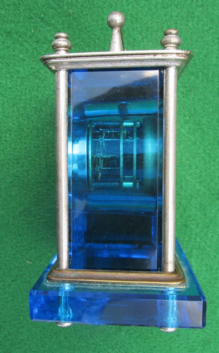 セイコー　置時計　SEIKO　青色ガラス　目覚まし時計　昭和レトロ　ガラスの底ひびあり　手巻き　時計　中古　ジャンク品　1個_画像3