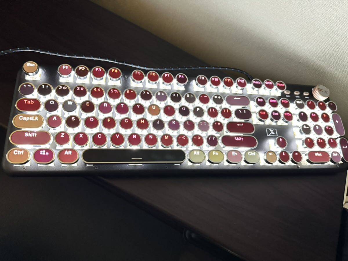 XINMENG K520 メカニカル キーボード Keyboard 有線 コスメキーキャップ　タイプライター　かわいい _画像10