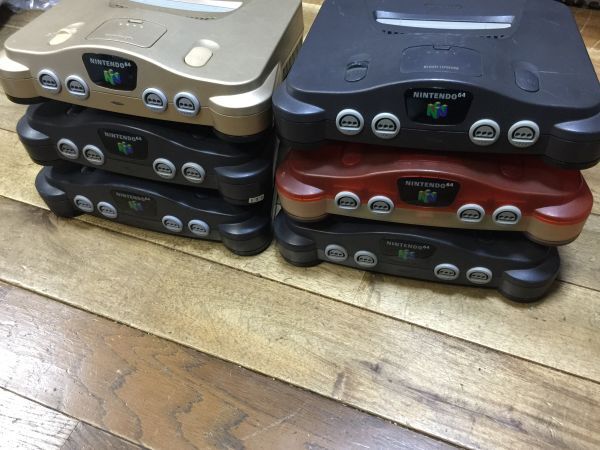 ニンテンドー６４ 本体 まとめて６台 ＋コントローラー１（ゴールド） の画像5