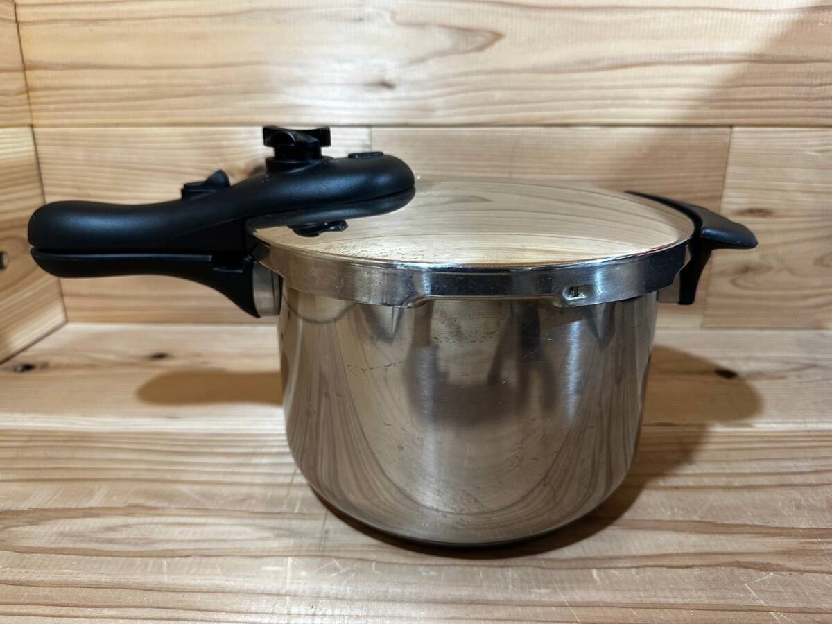 パール金属 PRESSURECOOKER 家庭用圧力鍋 ステンレス圧力鍋 圧力鍋 鍋 ステンレス製 容量5.5L_画像4