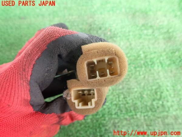 2UPJ-10256230]ランクル60系(HJ61V)タコメーター (83270-90A14) 中古_画像2