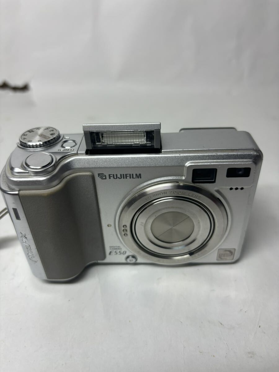 ◎【売り切り】FUJIFILM フジフィルム デジタルカメラ finepix E550シルバー _画像8