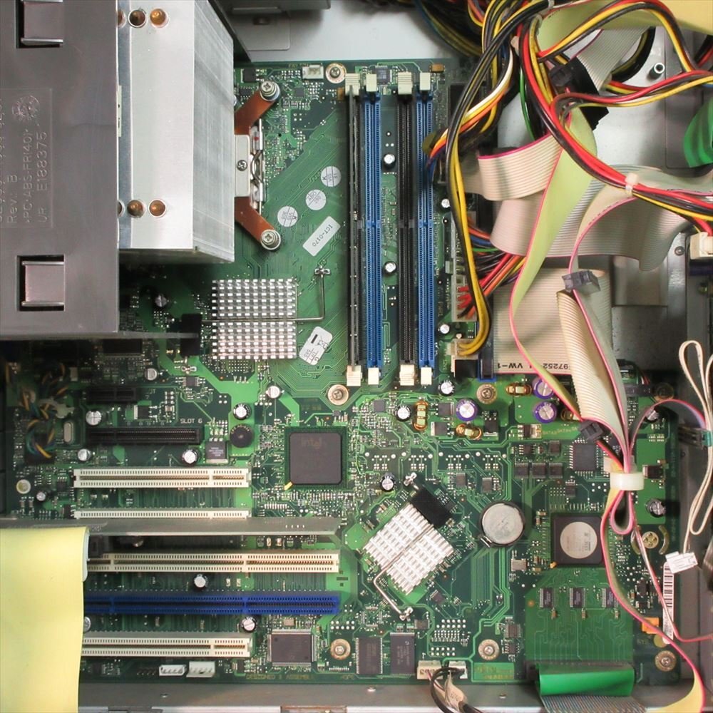 [3937]富士通 PRIMERGY TX150 S4 Pentium 4 3.40GHz メモリ1GB DVD-ROM DAT72ドライブ BIOS OK ジャンクの画像8