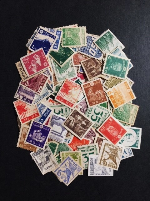 昭和切手 未使用ロット 100枚以上 第1次昭和～第2次新昭和 までの画像1