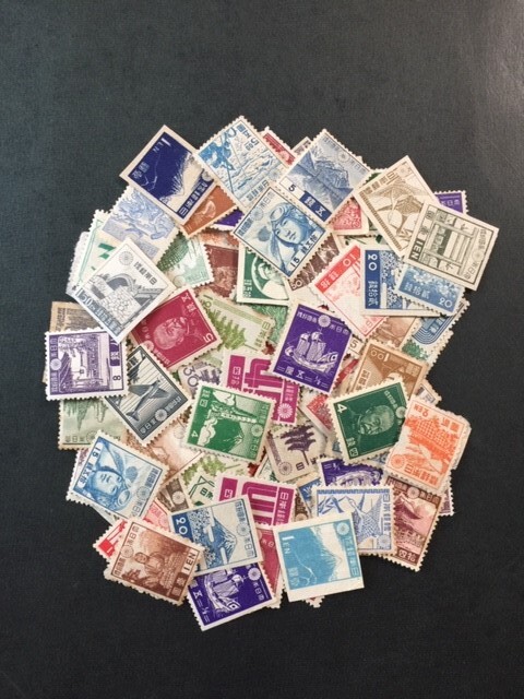 昭和切手 未使用ロット 100枚以上 第1次昭和～第2次新昭和 までの画像1
