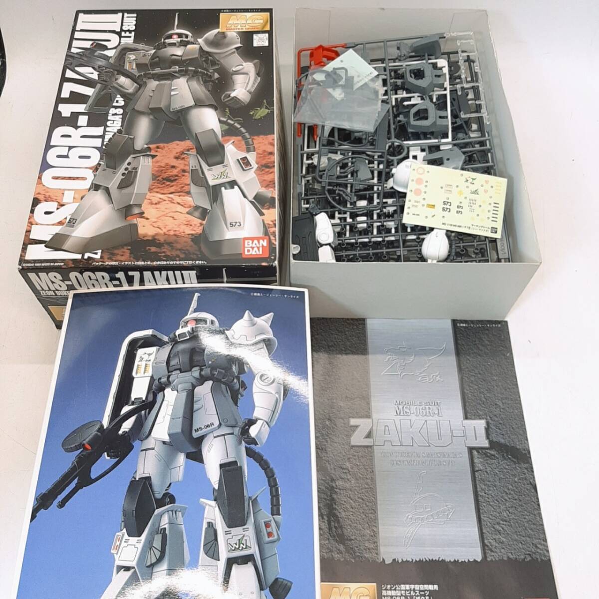 n218【1円～】 機動戦士ガンダム ガンダム ガンプラ プラモデル パーツ バラ ジャンク まとめ セット 現状品 部品取りにどうぞ_画像6