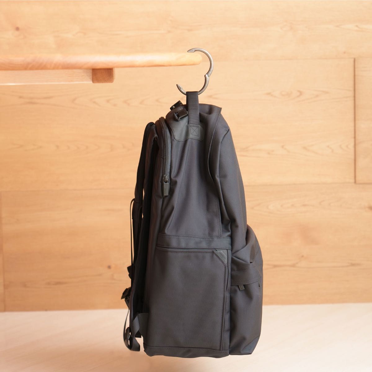 新品】Clipa 2 クリッパ バッグハンガー つやなしブラック 新品】Clipa 2 クリッパ バッグハンガー つやなしブラック