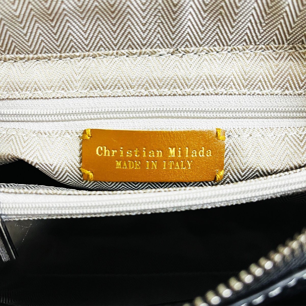 上級EU製 定価12万★christian milada・ミラノ発・ハンドバッグ★高級牛革 カラーブロック スクエアバッグ 2way レディース チャーム付の画像10