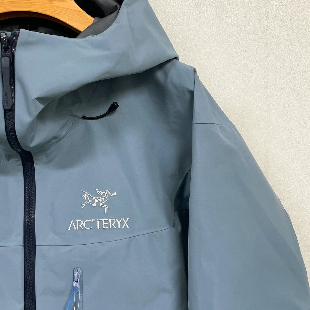 絶賛 参考定価12万円 ARC’TERYX/アークテリクス - Alpha SV Jacket アルファ SV GORE-TEX/ゴアテックス シェル ジャケット Lサイズの画像5