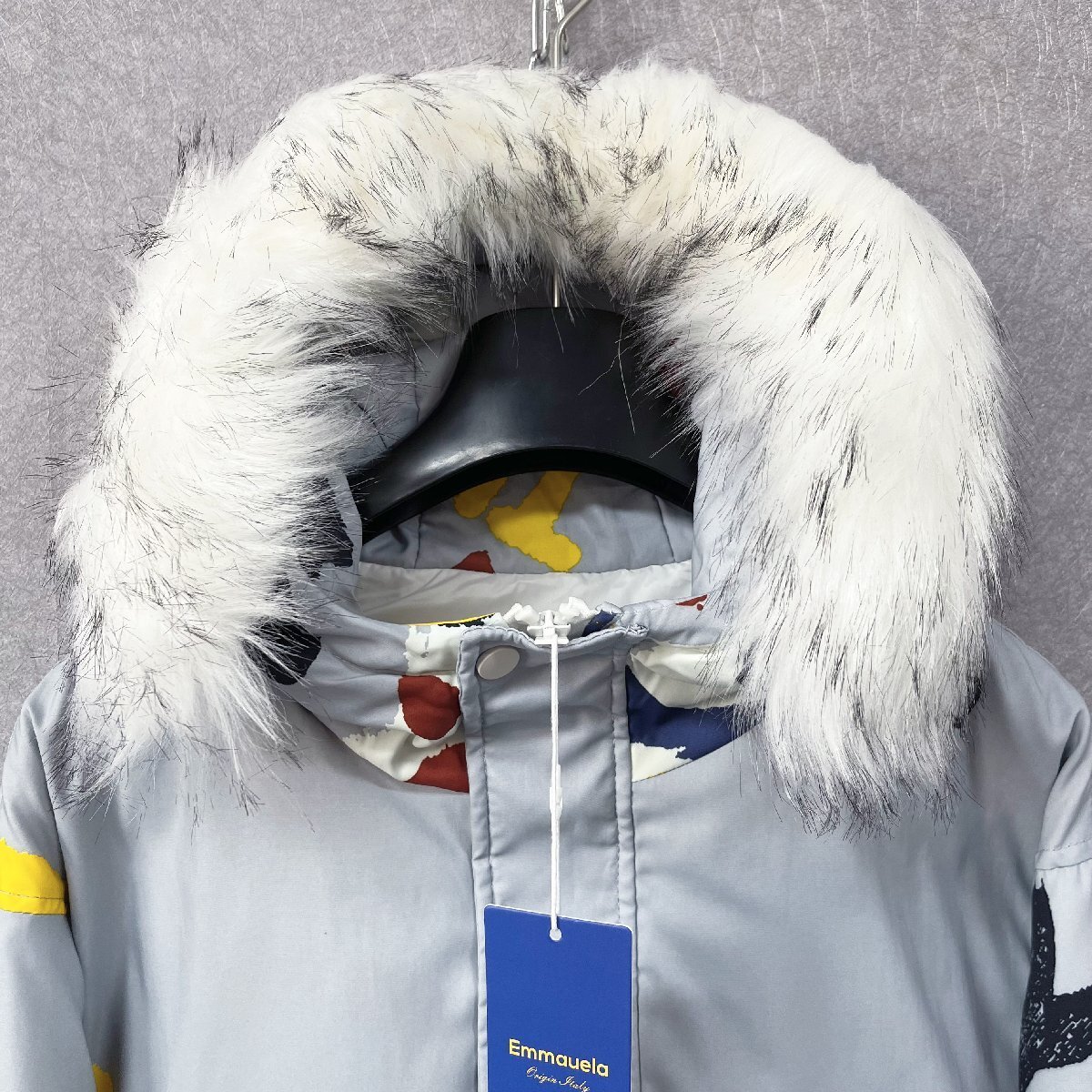  piece .* down jacket regular price 8 ten thousand *Emmauela* Italy * milano departure * Duck down 90% meat thickness protection against cold . manner .. total pattern gorgeous fur fur XL/50 size 