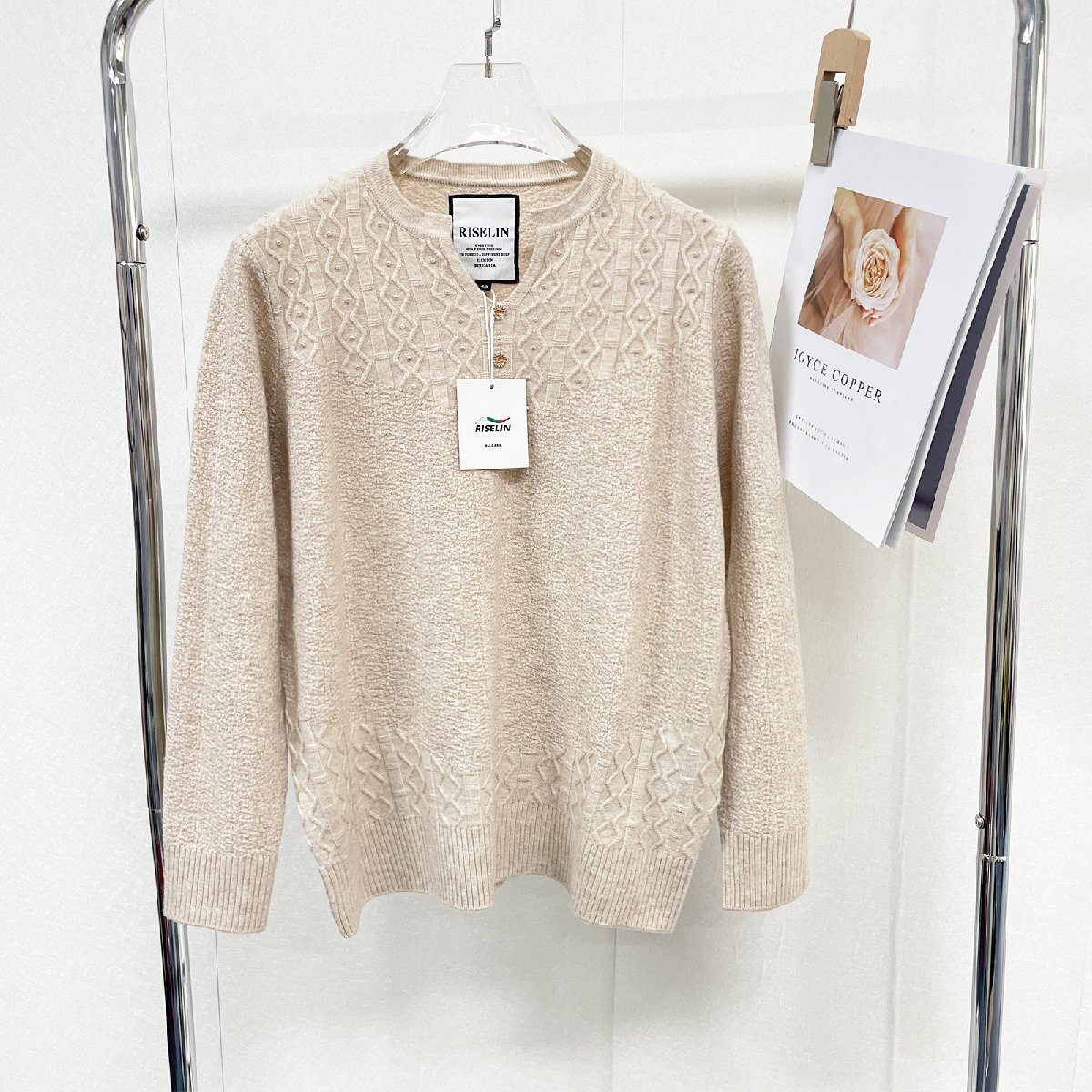  new work Europe made * regular price 5 ten thousand * BVLGARY a departure *RISELIN sweater on goods wool . protection against cold soft comfortable knitted tops beautiful lady's 2XL/52