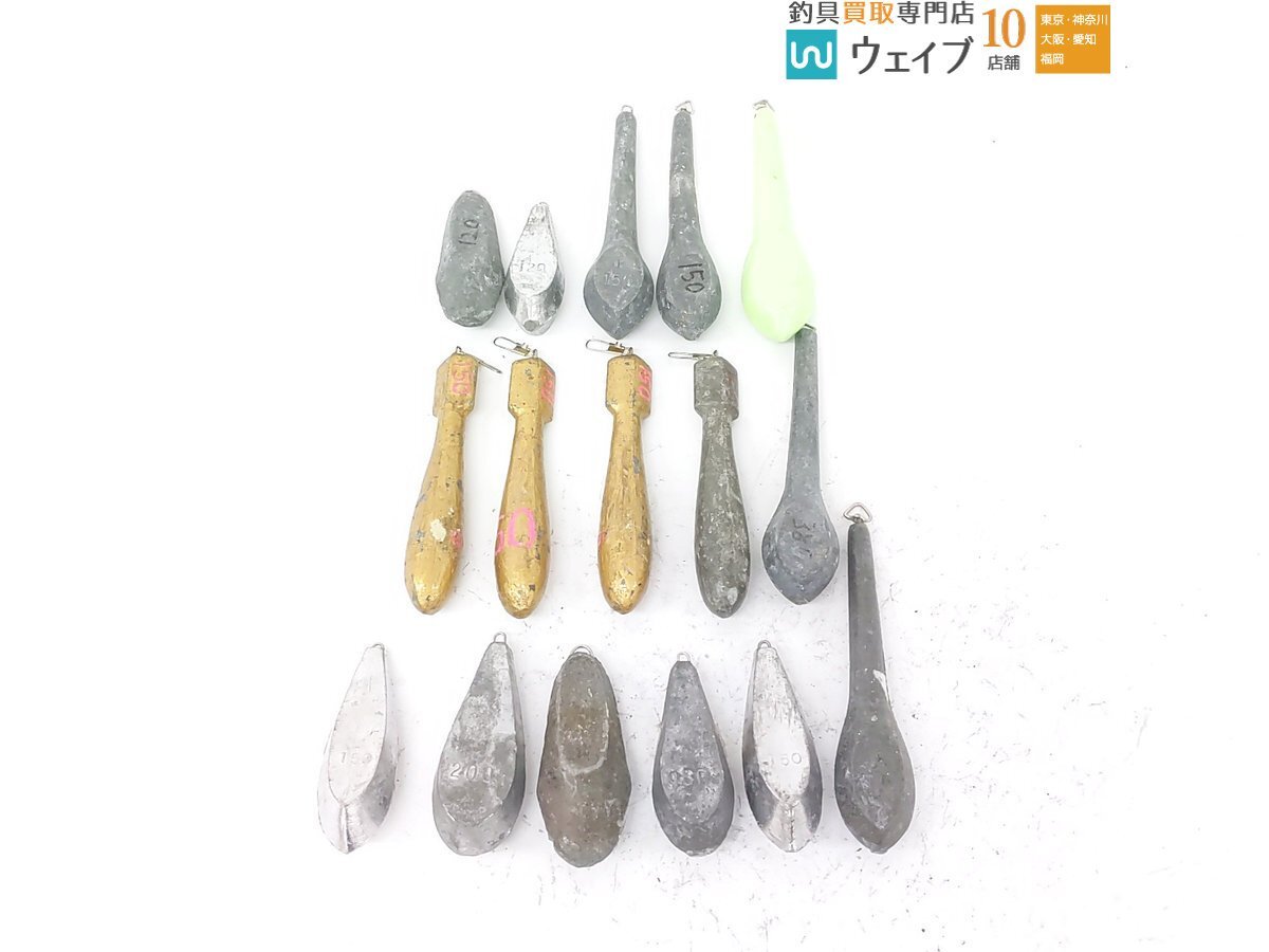  six rectangle fishing sinker trunk . fishing sinker etc. number number approximately 120~200 number gross weight approximately 11.3kg set ... fishing sinker .