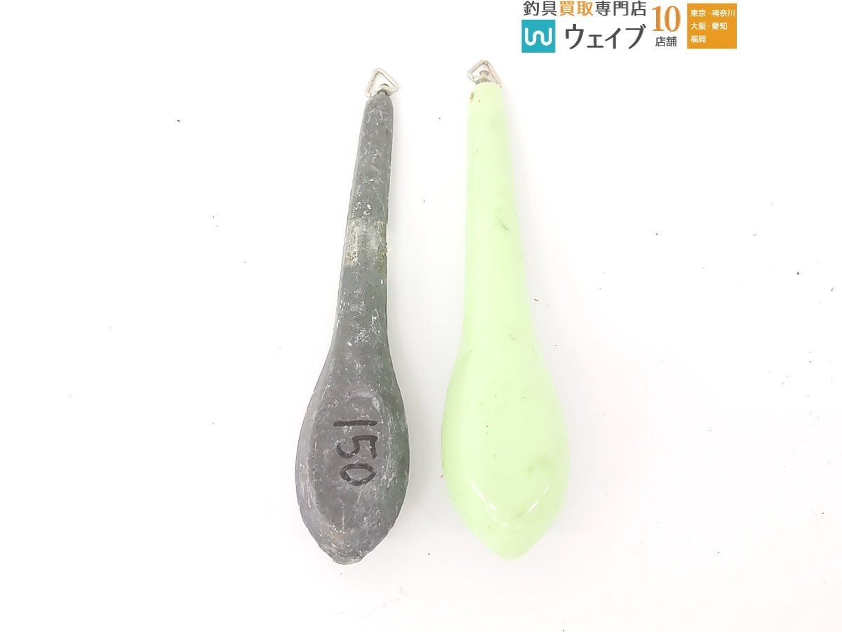  six rectangle fishing sinker trunk . fishing sinker etc. number number approximately 120~200 number gross weight approximately 11.3kg set ... fishing sinker .