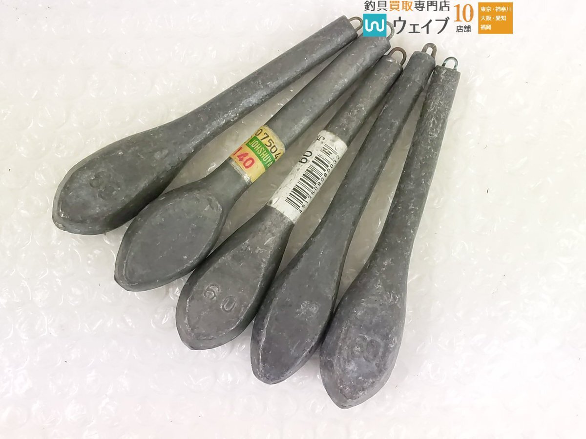 hexagon trunk . under fishing sinker etc. ....60 number ~80 number gross weight approximately 9.0kg