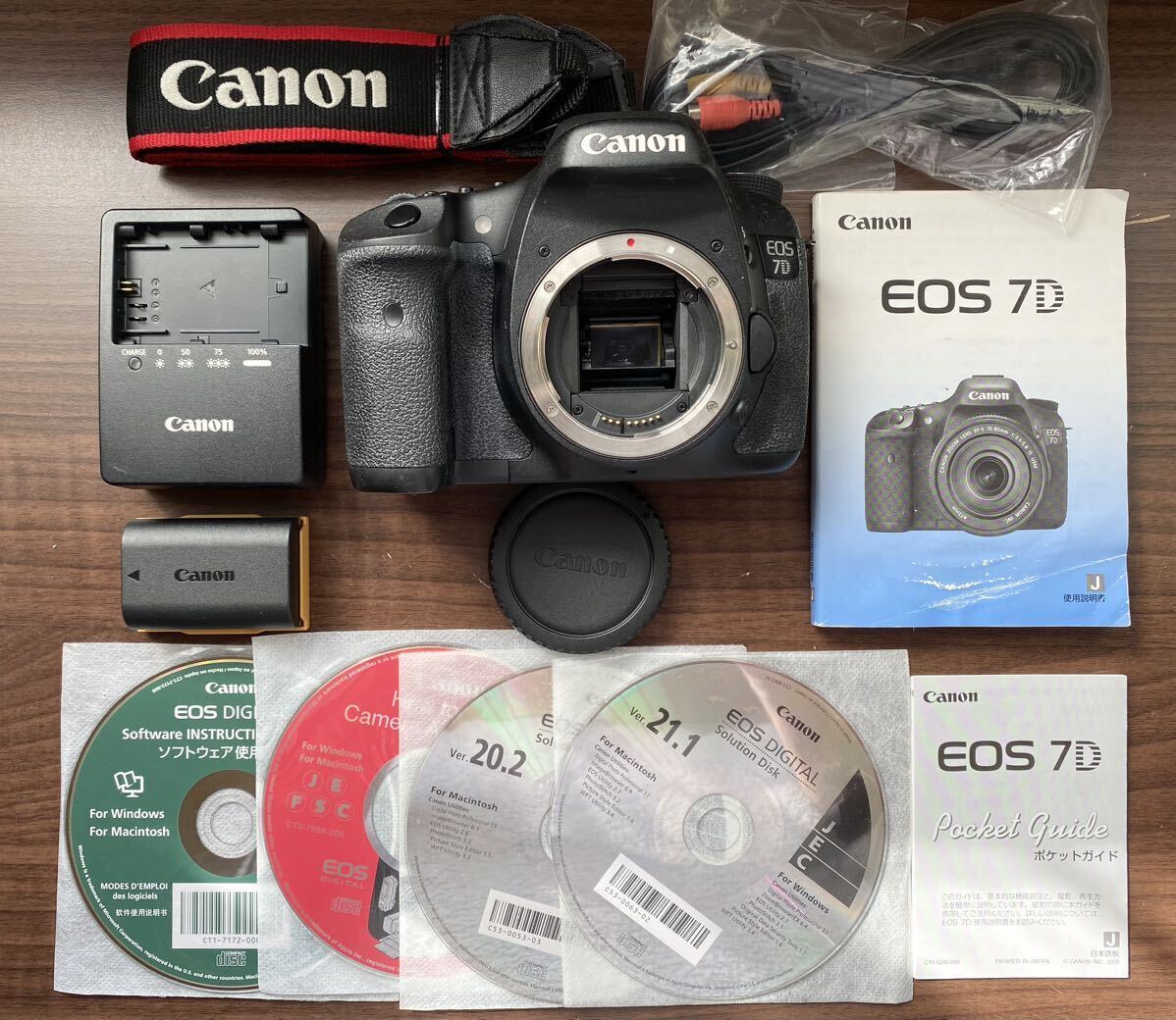 キヤノン Canon EOS 7D ボディ 一眼レフカメラ
