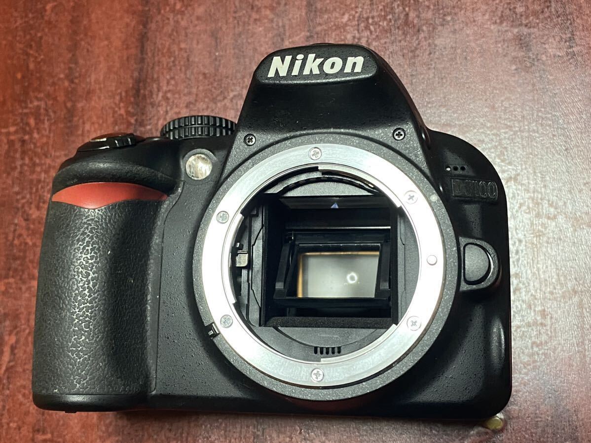 ニコン Nikon D3100 ボディ標準・望遠Wレンズセット　_画像2