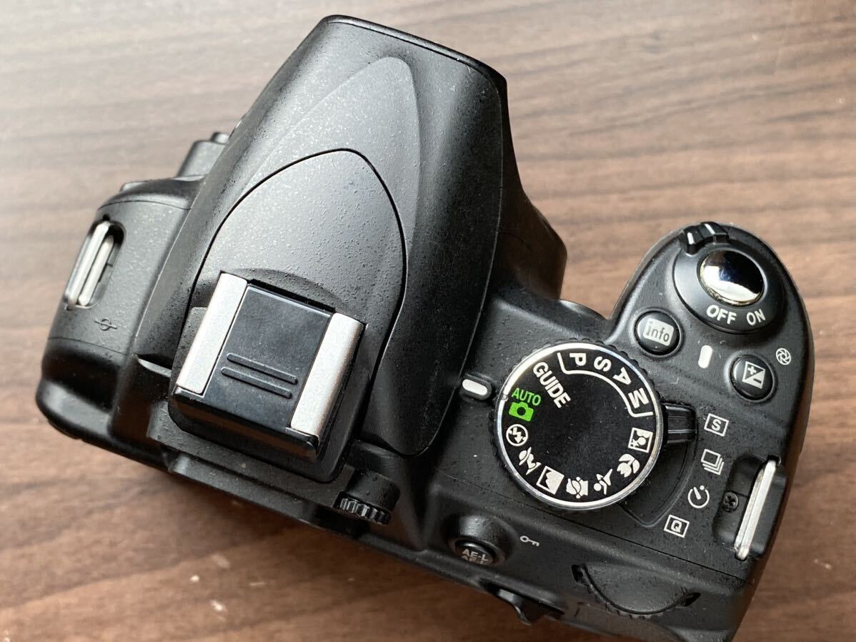 ニコン Nikon D3100 ボディ一眼レフカメラ 予備バッテリー付き！の画像4