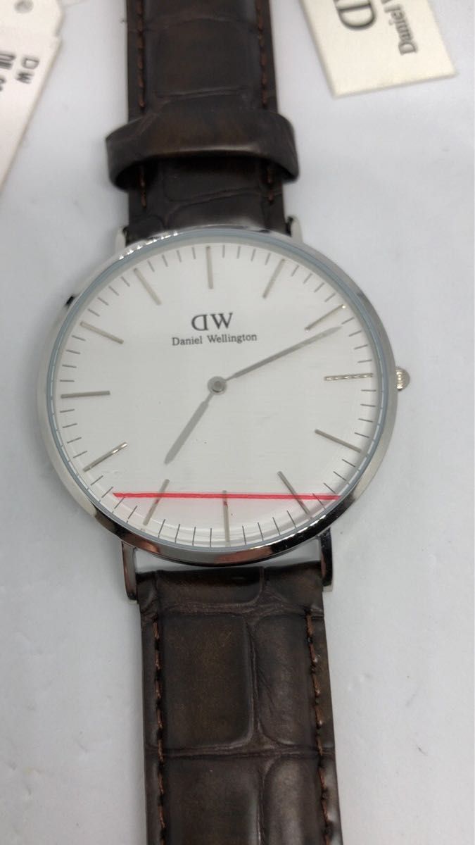 Daniel Wellington★ダニエルウェリントン☆DW ★ホワイト/シルバー◎41㎜【新品☆未使用】☆定価24000円＋税