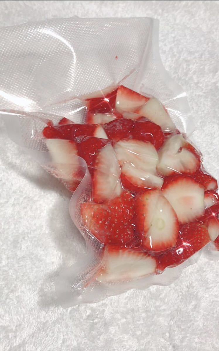 最安値 チャリティー 冷凍いちご 1キロ 冷凍イチゴ 苺 栃木県産 とちあいか ヘタカット済 1袋500g 2袋  の画像2