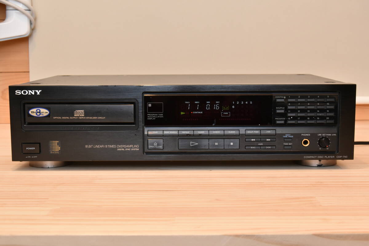 ベルト交換済 メンテナンス品 ソニー CDプレイヤー CDP-790 KSS-240A 管理番号K250の画像1