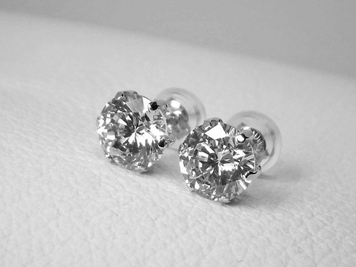 ★高品位な輝き★ 1.36ct 高純度プラチナ900製★ダイヤモンドピアス【Pt900】 ☆定番人気の6本爪ピアス☆  ＊＊新品＊＊の画像1