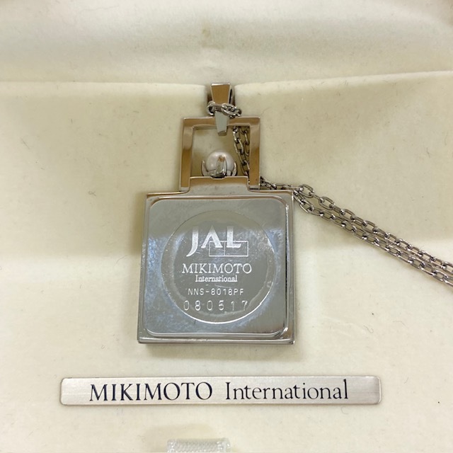 ミキモトMIKIMOTO 角型 ペンダントウォッチ ネックレス時計 パール付 ケース付き シルバーカラー JAL限定 NMS-8018PFの画像4