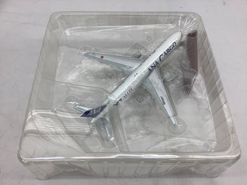 ANA 1:200/BOEING 767-300BCF/JA8286/模型 NH20029 未使用品 ACBの画像3