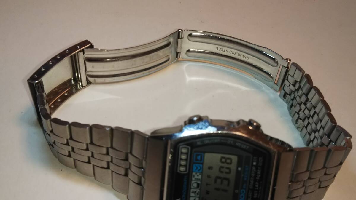 ★大特価！新品電池交換済み！★ SEIKO ALBA/セイコーアルバ デジタル腕時計/V749-5140/昭和レトロ デジタル腕時計の画像8